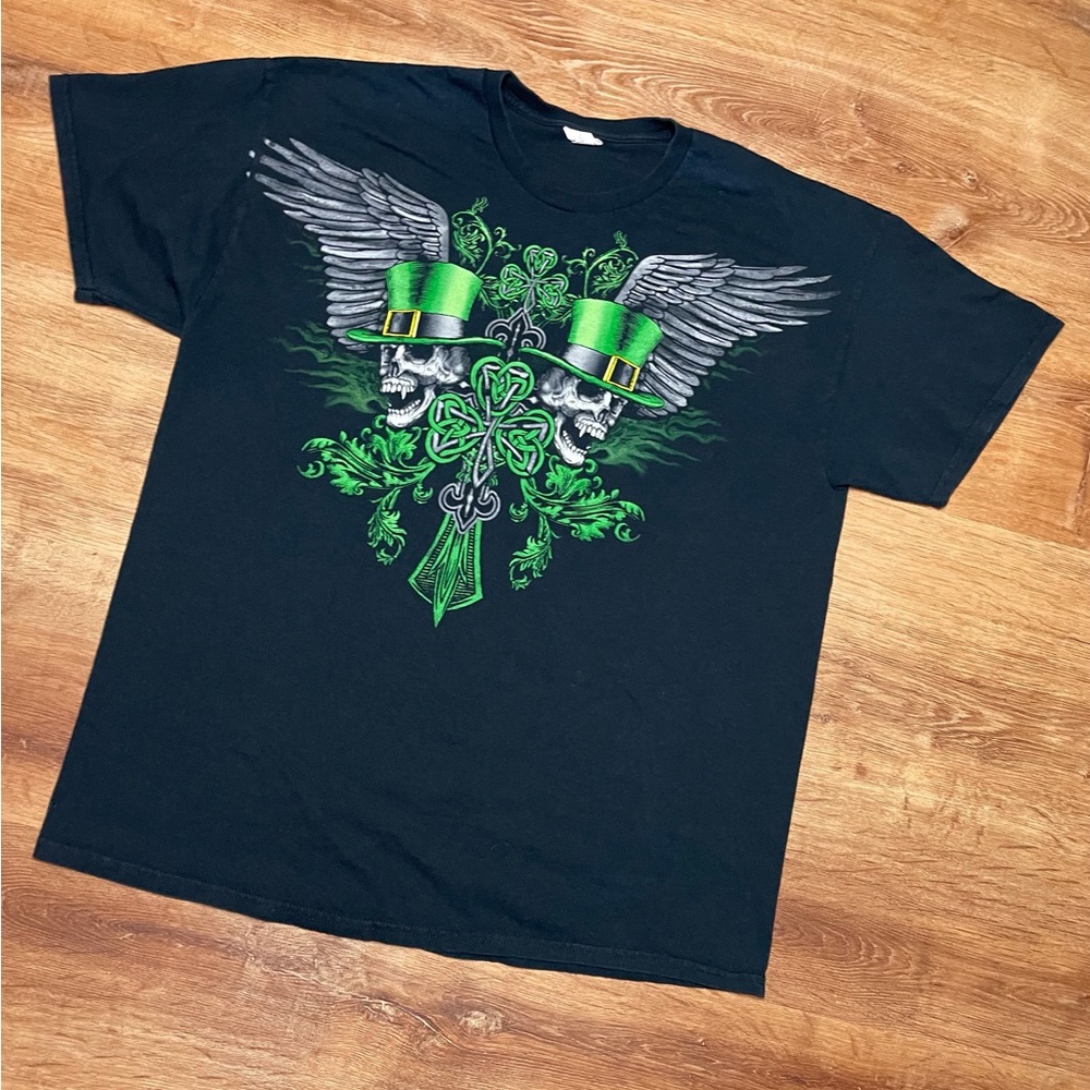 Graphic tee